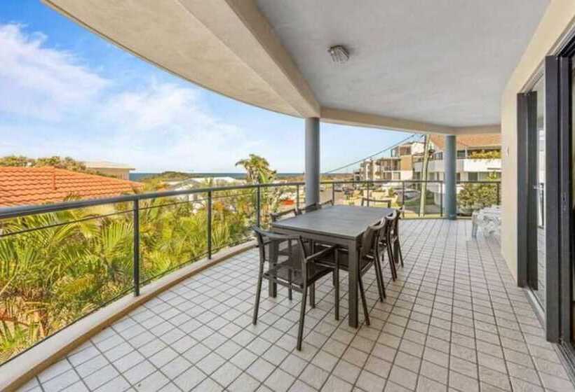Апартаменты 3 Спальни Вид на Море, The Cove Yamba