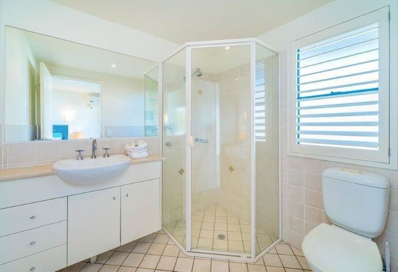 海の見える2ベッドルームアパートメント, The Cove Yamba