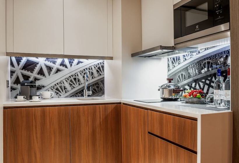 ジュニアスイート, La Clef Louvre Paris By The Crest Collection