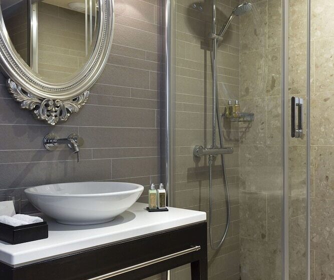 スイート, La Clef Louvre Paris By The Crest Collection