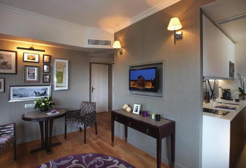 ロイヤルスイート, La Clef Louvre Paris By The Crest Collection