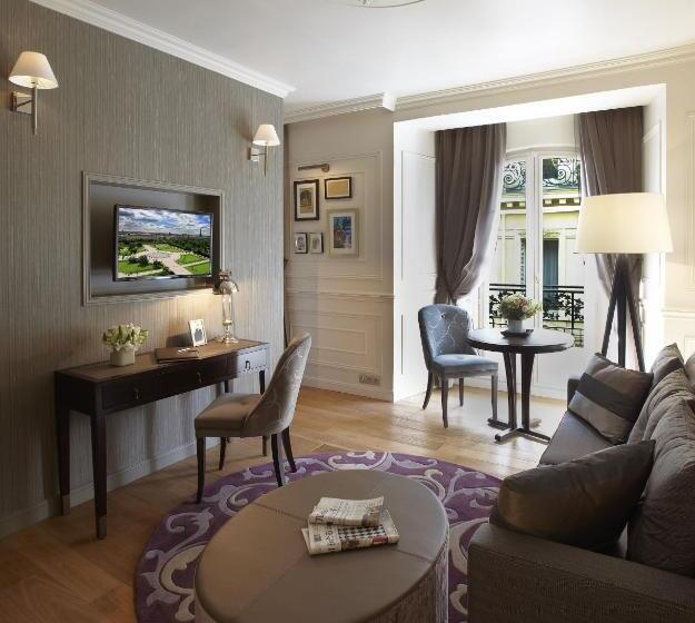 ジュニアスイート, La Clef Louvre Paris By The Crest Collection