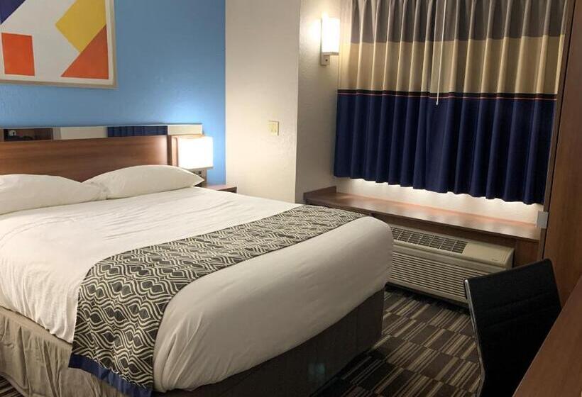 Номер Стандарт Адаптированный для Инвалидов, Microtel Inn & Suites By Wyndham Fond Du Lac