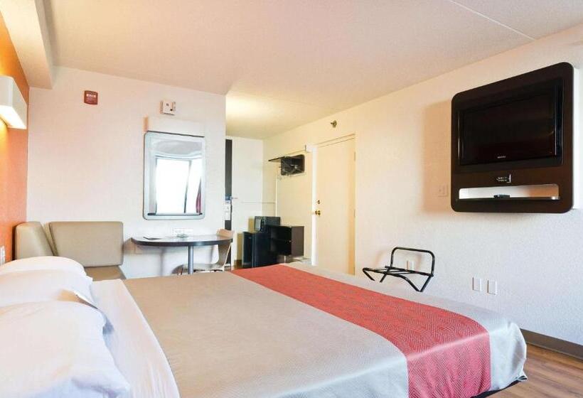 غرفة قياسية سرير كينج لذوى الإحتياجات الخاصة, Motel 6springfield, Dc  Washington Southwest