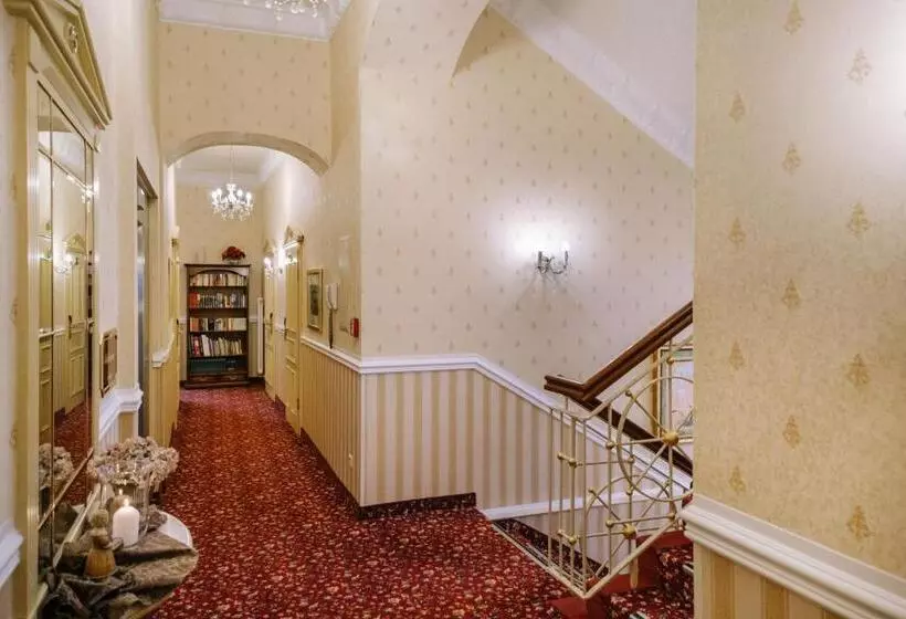 リバービュースタンダードルーム, Ringhotel Schloss Tangermünde