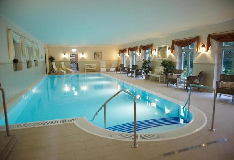 غرفة قياسية ذات أسقف منحدرة, Ringhotel Schloss Tangermünde