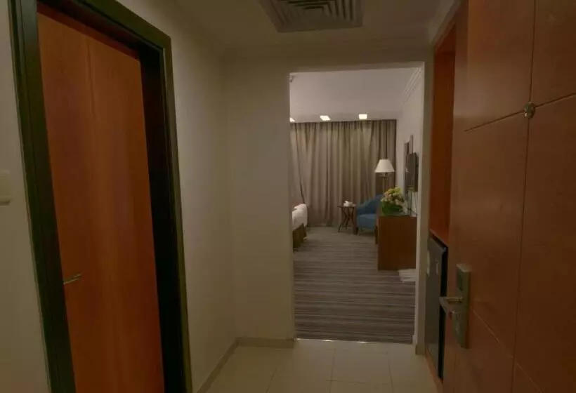 اتاق استاندارد سه نفره, Al Massa Grand