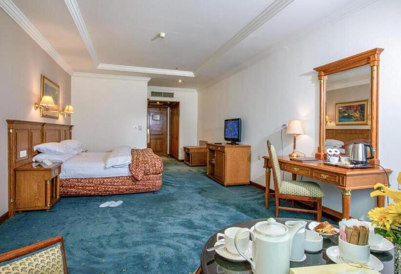 اتاق لوکس, Bristol