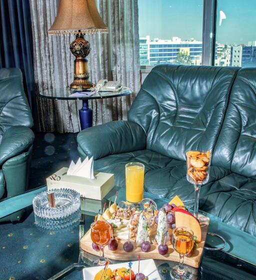 سوییت خانوادگی, Bristol