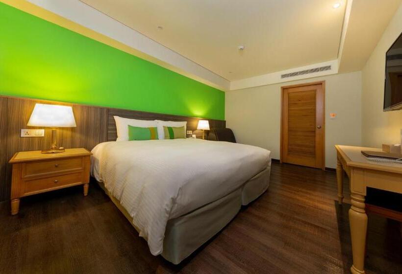 اتاق سوپریور, Green World Triplebeds