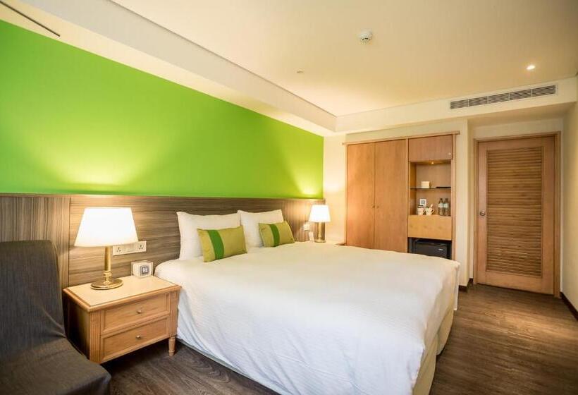 اتاق سوپریور, Green World Triplebeds