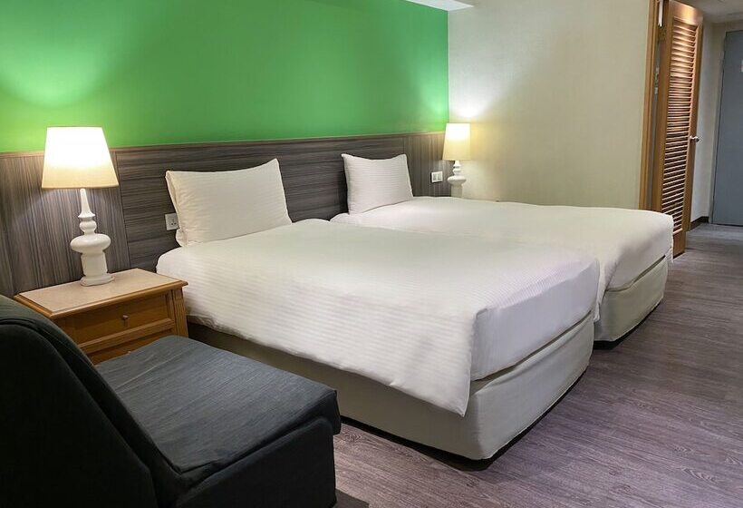 Superior Room, Green World Triplebeds