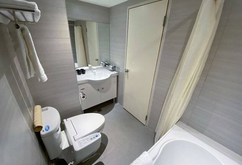 اتاق سوپریور, Green World Triplebeds