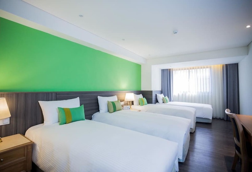 Deluxe Quadruple Room, Green World Triplebeds