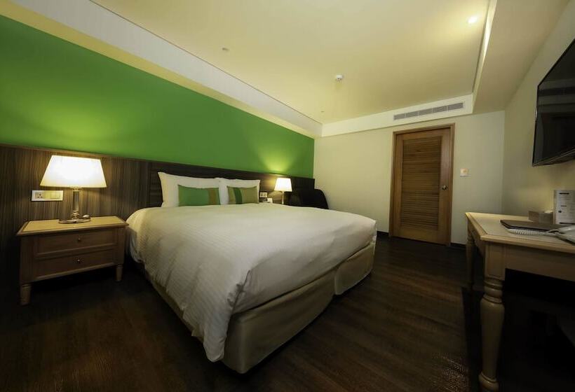 اتاق سوپریور, Green World Triplebeds