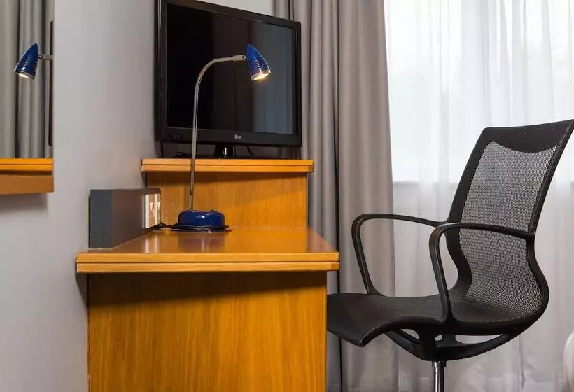スタンダードルーム, Holiday Inn Express East Midlands Airport, An Ihg