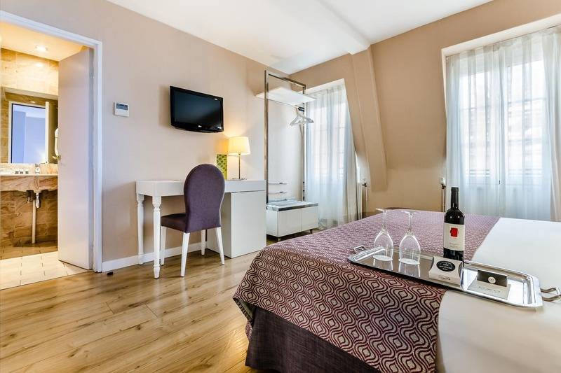 Standard Single Room, Orsaria