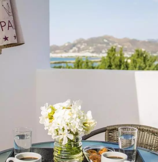 オーシャンビュースイート, Naxos Palace
