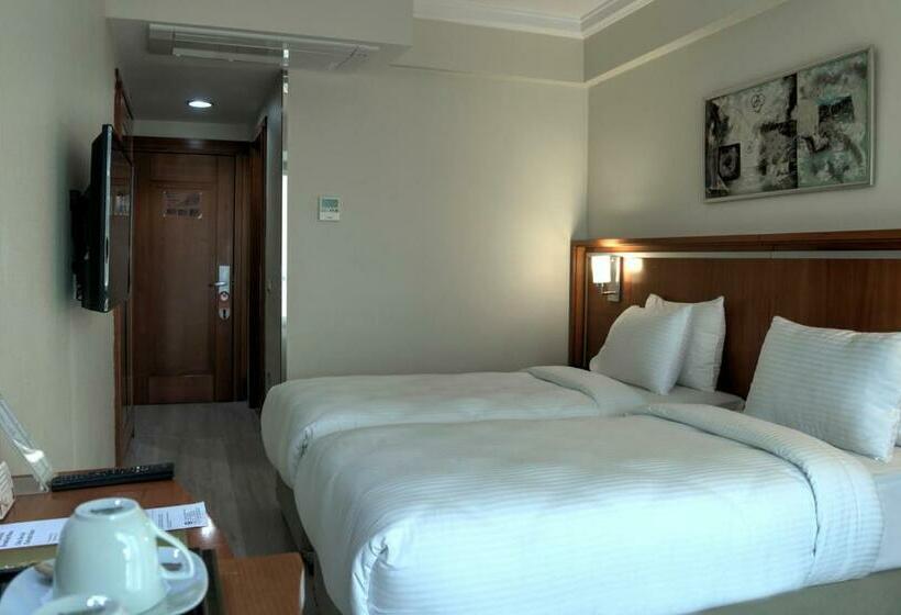 اتاق استاندارد, Orka Royal Hotel & Spa