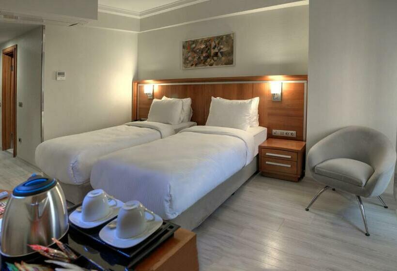 اتاق استاندارد, Orka Royal Hotel & Spa