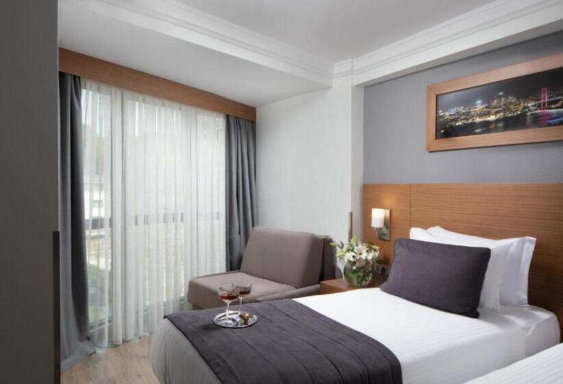 اتاق استاندارد سه نفره, Orka Royal Hotel & Spa