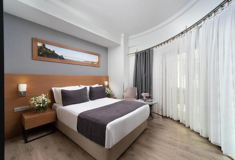 اتاق استاندارد, Orka Royal Hotel & Spa