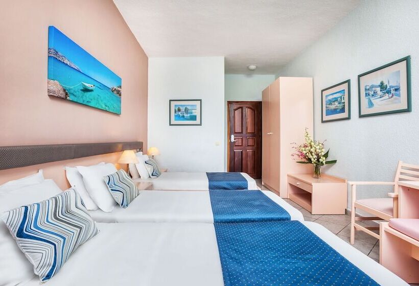 스탠다드 트리플 룸, Palladium