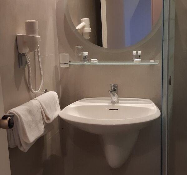 이코노미 패밀리 스위트, Palladium