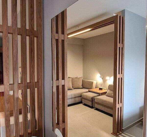 주니어 스위트, Palladium