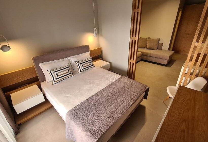 주니어 스위트, Palladium