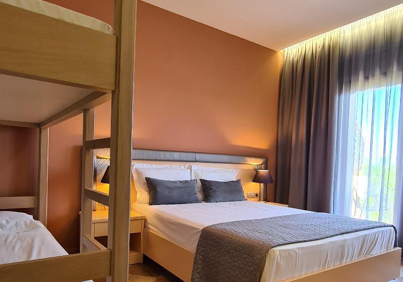 이코노미 패밀리 스위트, Palladium