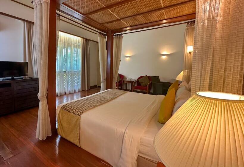 豪华园景房, Rebak Island Resort & Marina