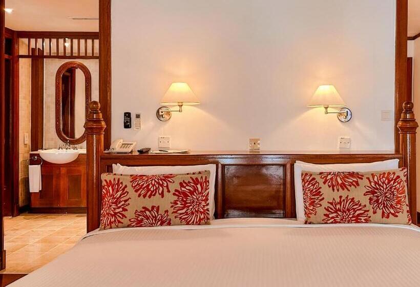 חדר פרמיום נוף לגינה, Rebak Island Resort & Marina