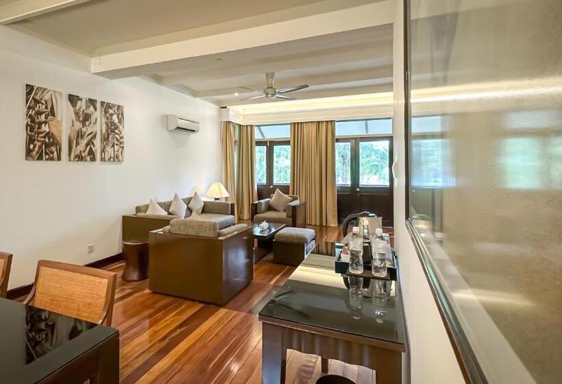 סוויטה נוף לגינה, Rebak Island Resort & Marina