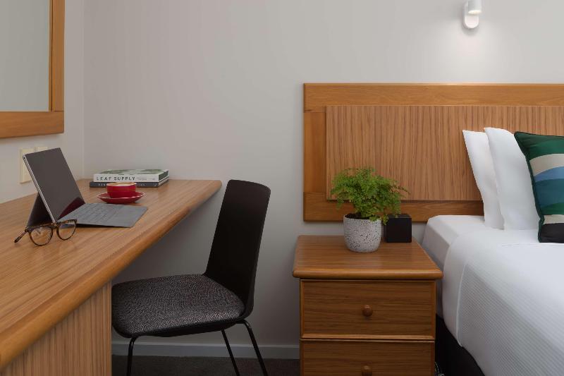 اتاق استاندارد با چشم‌انداز دریاچه, Rydges Lakeland Resort Queenstown