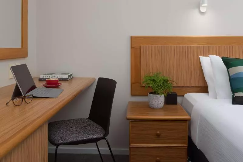 اتاق استاندارد با چشمانداز دریاچه, Rydges Lakeland Resort Queenstown