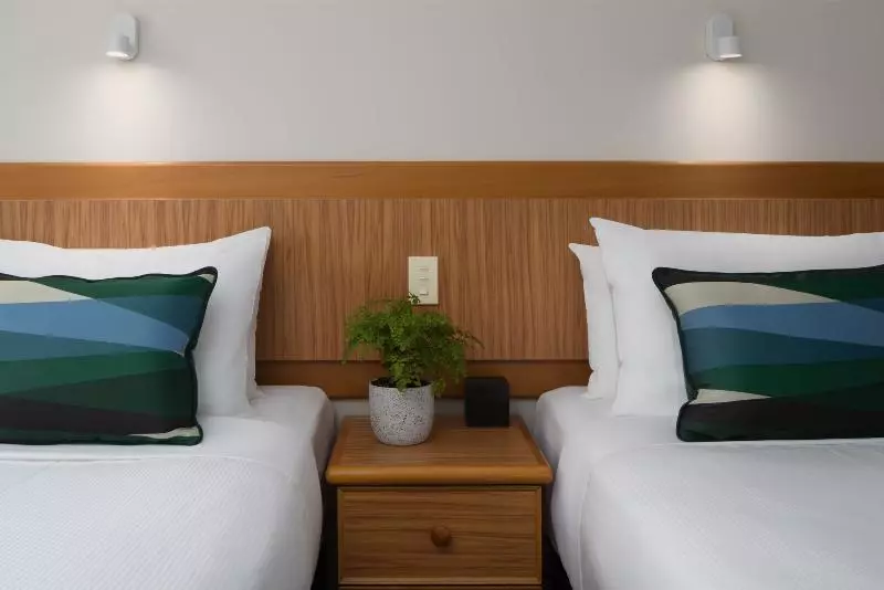 اتاق استاندارد با چشمانداز دریاچه, Rydges Lakeland Resort Queenstown
