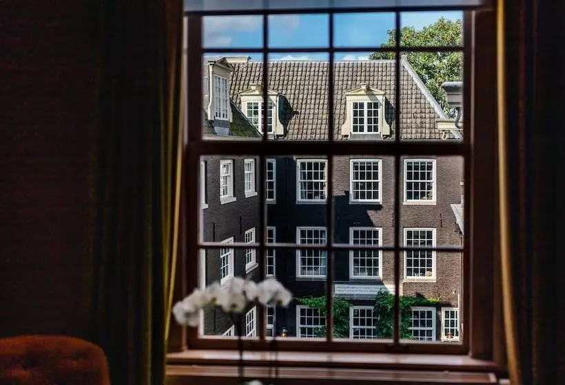 Deluxe Room, The Dylan Amsterdam The Leading Hotels Of The World