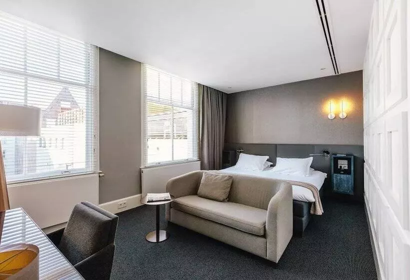 Deluxe Room, The Dylan Amsterdam The Leading Hotels Of The World