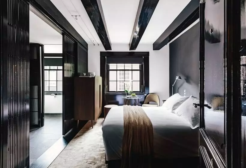 Single Deluxe Room, The Dylan Amsterdam The Leading Hotels Of The World