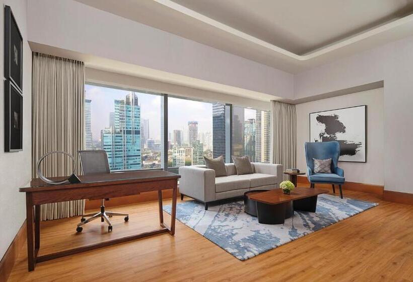 Club Suite, The Ritzcarlton Jakarta, Mega Kuningan