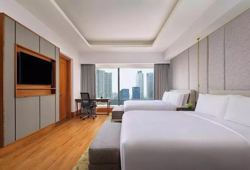 اتاق کلاب, The Ritzcarlton Jakarta, Mega Kuningan