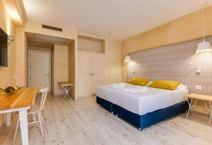اتاق سوپریور سه تخته, La Tonnara Di Bonagia Resort