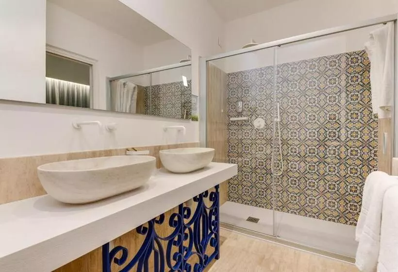 سوییت سوپریور با چشم‌انداز دریا, La Tonnara Di Bonagia Resort
