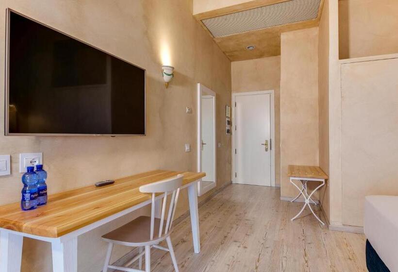 اتاق سوپریور سه تخته, La Tonnara Di Bonagia Resort