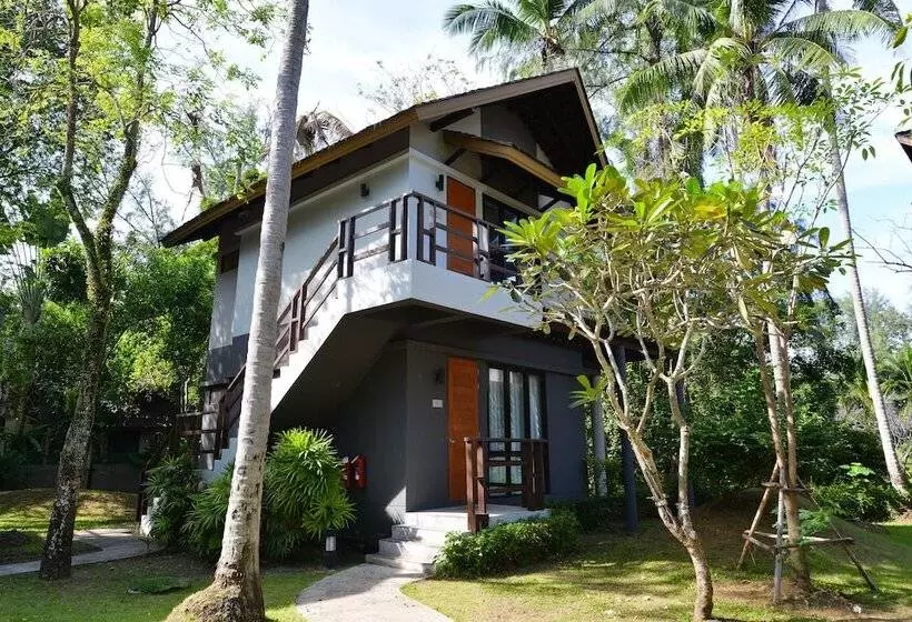 Villa 1 Makuuhuone, Twin Lotus Resort And Spa Sha Plus Adult Only November April