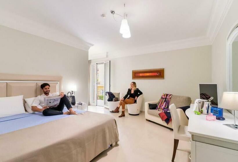 Номер Стандарт Трехместный, Victoria Palace Hotel & Zen Wellness