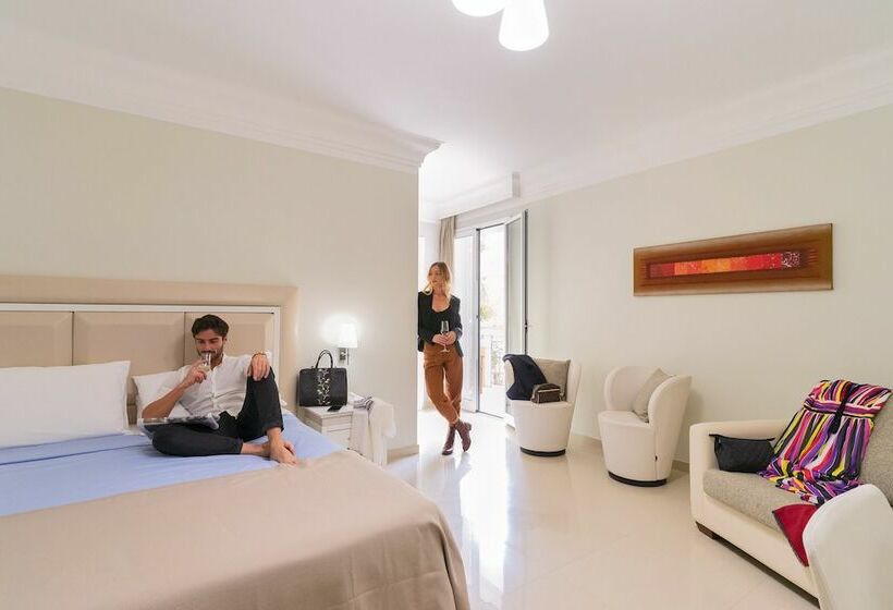 Номер Стандарт Трехместный, Victoria Palace Hotel & Zen Wellness