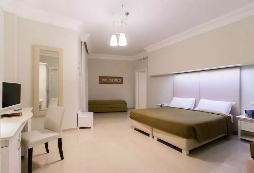 スタンダード4人部屋, Victoria Palace Hotel & Zen Wellness