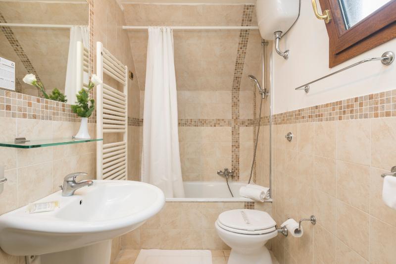 חדר סטנדרט לשלושה, Villa Rosa